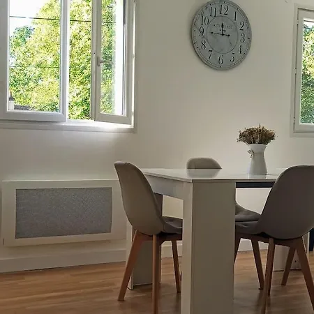 Cosy Proche Foret Apartment